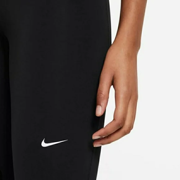 Nike Black Women's Performance Leggings - Picture 2 of 7
